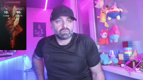 Snapshot of magabear chatting on February 4, 2025, 10:02 pm Magabear online show from February 4, 2025, 10:02 pm