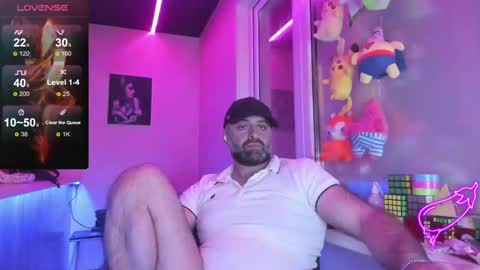 Snapshot of magabear chatting on March 11, 2025, 1:01 pm Magabear online show from March 11, 2025, 1:01 pm