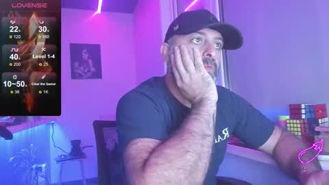 Snapshot of magabear chatting on September 17, 2025, 10:33 pm Magabear online show from September 17, 2025, 10:33 pm