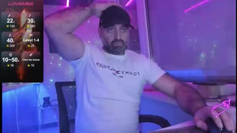 Snapshot of magabear chatting on November 13, 2025, 7:13 pm Magabear online show from November 13, 2025, 7:13 pm