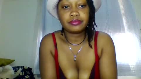 magdalinemus online show from November 12, 2025, 11:54 am