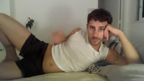 Snapshot of maggicboy29 chatting on March 26, 2026, 2:28 am maggicboy29 online show from March 26, 2026, 2:28 am