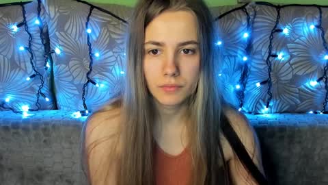 Snapshot of maggiecake chatting on December 8, 2024, 5:39 am Maggie online show from December 8, 2024, 5:39 am
