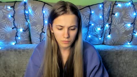 Snapshot of maggiecake chatting on December 11, 2024, 1:05 am Maggie online show from December 11, 2024, 1:05 am