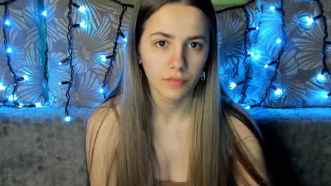 Snapshot of maggiecake chatting on February 7, 2025, 4:37 am Maggie online show from February 7, 2025, 4:37 am