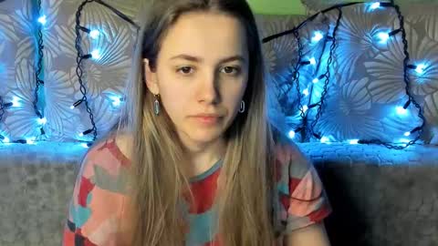 Snapshot of maggiecake chatting on February 22, 2025, 4:40 am Maggie online show from February 22, 2025, 4:40 am