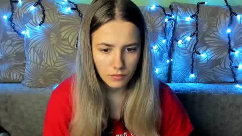 Snapshot of maggiecake chatting on October 30, 2025, 3:52 am Maggie online show from October 30, 2025, 3:52 am