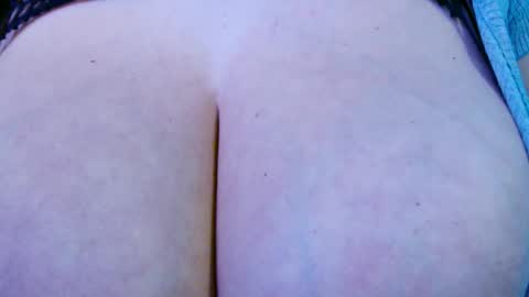 Snapshot of maggielandrin chatting on November 16, 2025, 9:09 pm Maggie online show from November 16, 2025, 9:09 pm