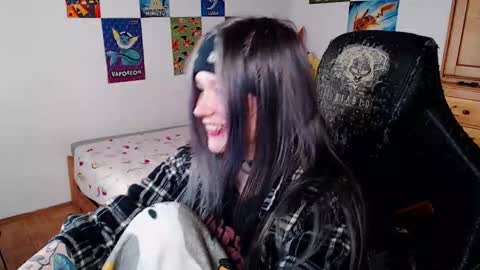 Snapshot of maggieswaggy chatting on December 1, 2025, 6:13 pm Magdalene Swaggy online show from December 1, 2025, 6:13 pm