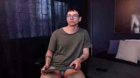 Damian Rivers online show from October 17, 2025, 8:33 pm