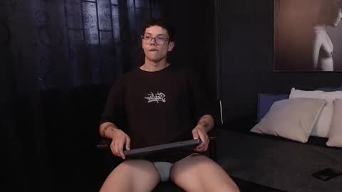 Damian Rivers online show from December 3, 2025, 9:57 pm