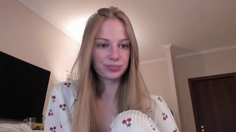 Snapshot of magic_couple13 chatting on January 6, 2025, 12:24 pm Alice online show from January 6, 2025, 12:24 pm