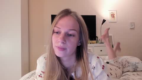 Snapshot of magic_couple13 chatting on January 6, 2025, 3:29 pm Alice online show from January 6, 2025, 3:29 pm