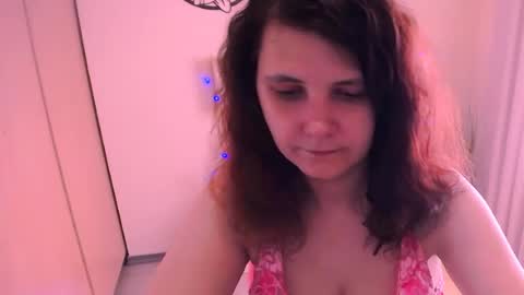 Kristy online show from July 14, 2026, 7:35 am