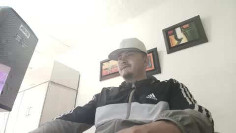 Snapshot of magic_milk23 chatting on October 8, 2025, 8:17 pm magic_milk23 online show from October 8, 2025, 8:17 pm