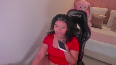 Snapshot of magic_paraadise chatting on September 23, 2025, 10:46 pm Sofi online show from September 23, 2025, 10:46 pm