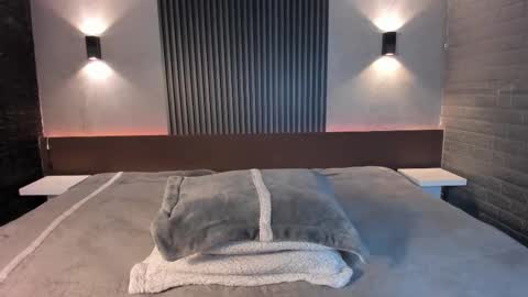 magic_selenaa online show from October 26, 2025, 4:51 am