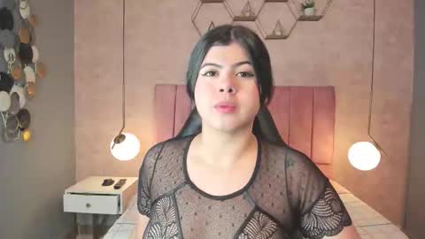 magic_selenaa online show from November 1, 2025, 4:42 pm