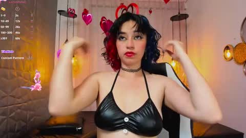 S  online show from February 11, 2025, 11:12 pm