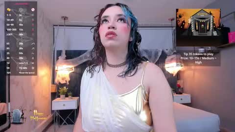 S  online show from October 31, 2025, 8:21 pm