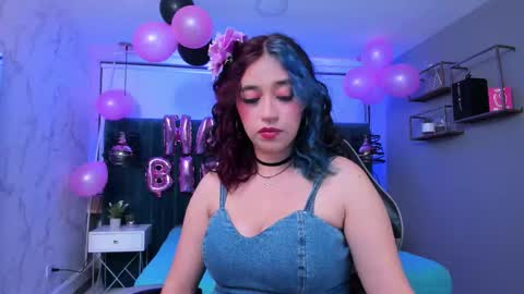 S  online show from November 8, 2025, 8:29 pm