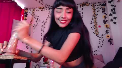 Snapshot of magicalbabyyy chatting on March 26, 2026, 4:12 pm Rose online show from March 26, 2026, 4:12 pm