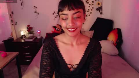 Snapshot of magicalbabyyy chatting on March 28, 2026, 2:49 pm Rose online show from March 28, 2026, 2:49 pm