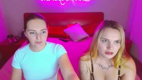 Lili and Bella online show from February 26, 2025, 10:26 am
