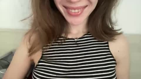 magicgirl50053 online show from April 19, 2026, 2:16 pm