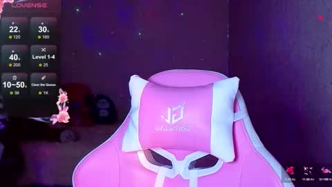 Snapshot of magicladyy chatting on September 19, 2025, 7:36 pm Angel online show from September 19, 2025, 7:36 pm