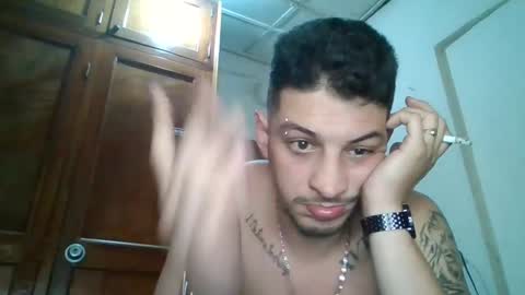 Snapshot of magico_9809 chatting on January 29, 2025, 1:27 am BRAYAN online show from January 29, 2025, 1:27 am