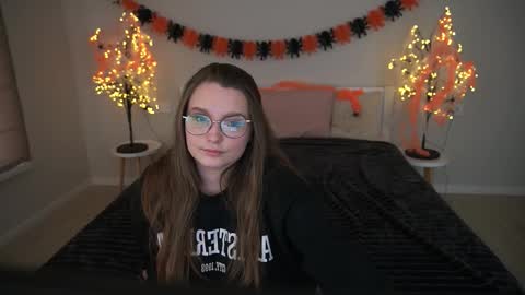 Emily online show from October 20, 2025, 12:27 pm