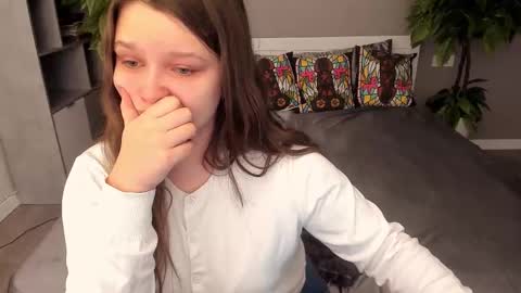 Emily online show from November 18, 2025, 10:31 am