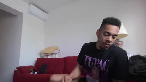 Magicsempai online show from April 14, 2026, 10:43 am