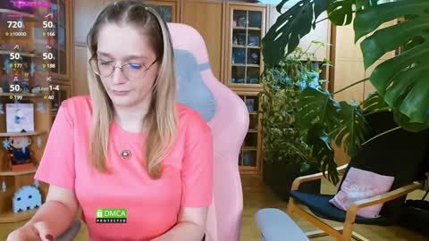 Snapshot of magicstylex chatting on January 19, 2025, 3:50 am Nicole online show from January 19, 2025, 3:50 am
