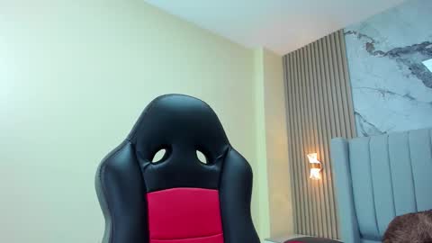 magievans1 online show from October 20, 2025, 12:27 pm