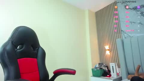 magievans1 online show from November 12, 2025, 12:38 pm