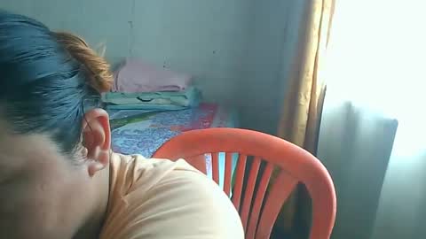 Snapshot of magiietaylor_ chatting on October 12, 2025, 5:56 pm Maggie Taylor online show from October 12, 2025, 5:56 pm