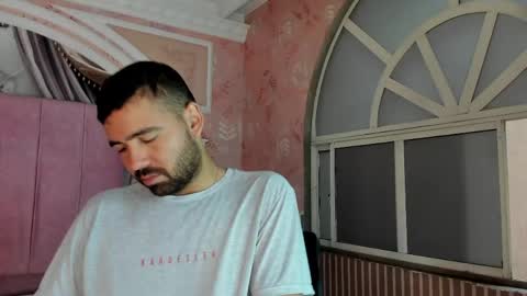 Snapshot of magnus_alejo chatting on May 25, 2026, 11:27 am Magnus Alejo online show from May 25, 2026, 11:27 am