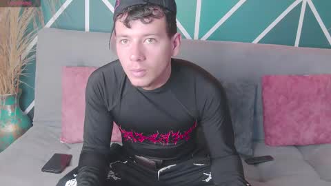 Snapshot of magnusknight_ chatting on February 8, 2026, 5:49 pm Magnus online show from February 8, 2026, 5:49 pm