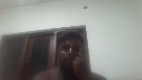 maheel11 online show from November 18, 2025, 3:38 pm