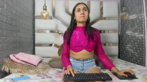 mahiara hot online show from July 13, 2026, 2:58 am