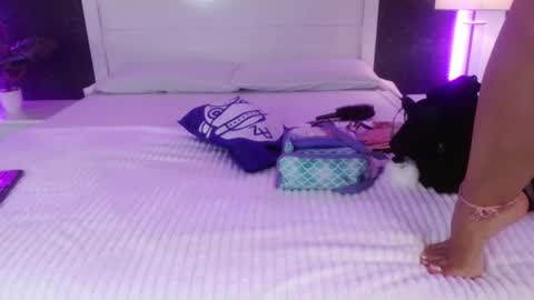 Maia Reficco online show from October 2, 2025, 12:23 pm