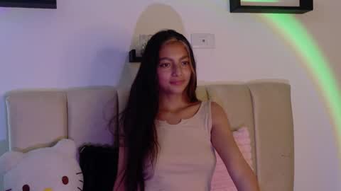 maia_soler online show from November 6, 2025, 8:10 pm
