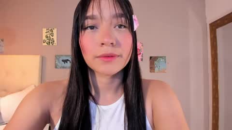 Snapshot of maia_w10 chatting on April 21, 2026, 12:00 pm Maia online show from April 21, 2026, 12:00 pm