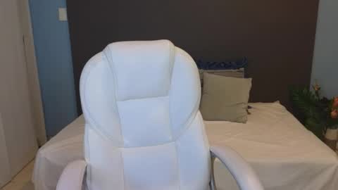 Snapshot of maiaa_ruiz chatting on January 25, 2025, 12:58 pm Maiaa Ruiz online show from January 25, 2025, 12:58 pm