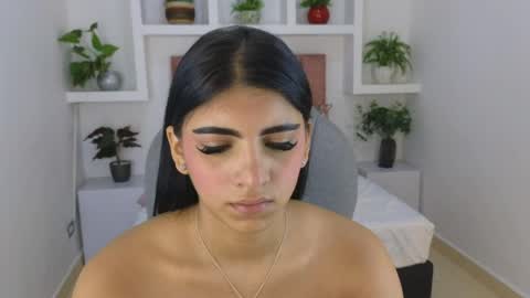 Snapshot of maiaa_ruiz chatting on June 3, 2026, 12:30 pm Maiaa Ruiz online show from June 3, 2026, 12:30 pm