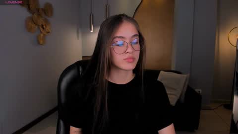  Maia  online show from October 1, 2025, 6:36 pm