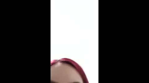 Snapshot of maiarosse_ chatting on February 25, 2025, 3:52 am MaiaRosse online show from February 25, 2025, 3:52 am