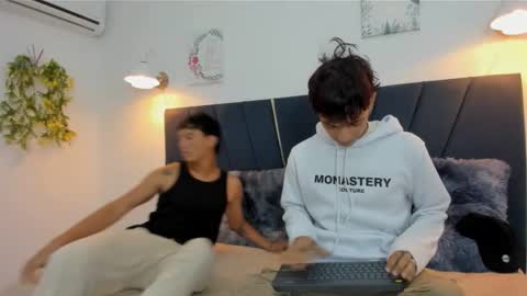 maicol_cum23 online show from October 3, 2025, 1:41 pm